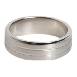 Anillo de Latón con Logo de Cristal