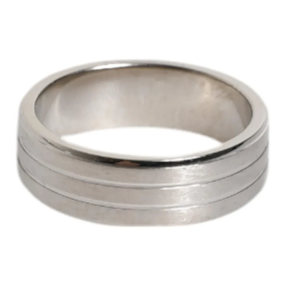 Anillo de Latón con Logo de Cristal
