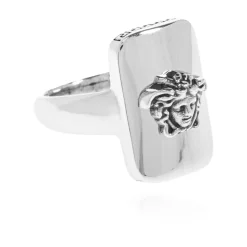 Anillo de sello con cabeza de Medusa