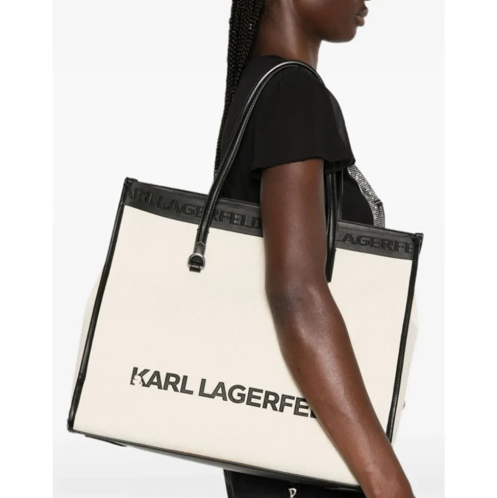 A106 Tote