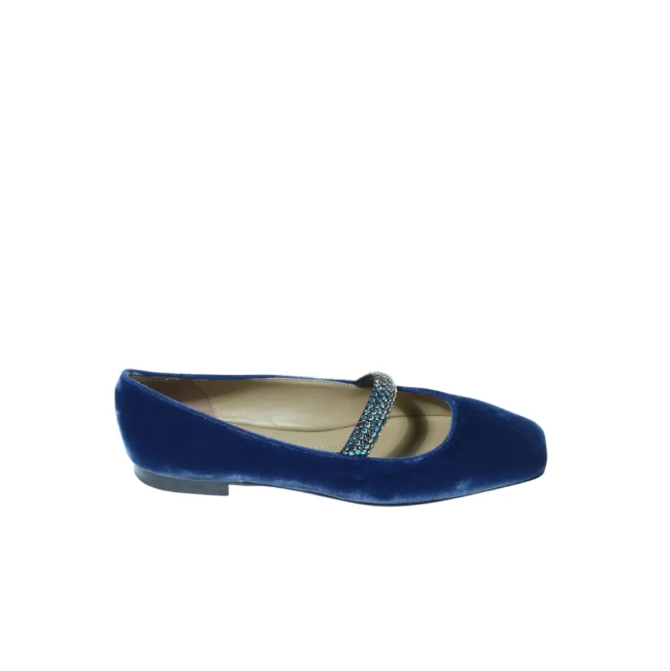 2589 Ballerina