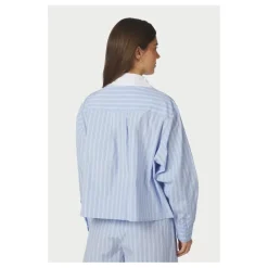 Blouses & Shirts