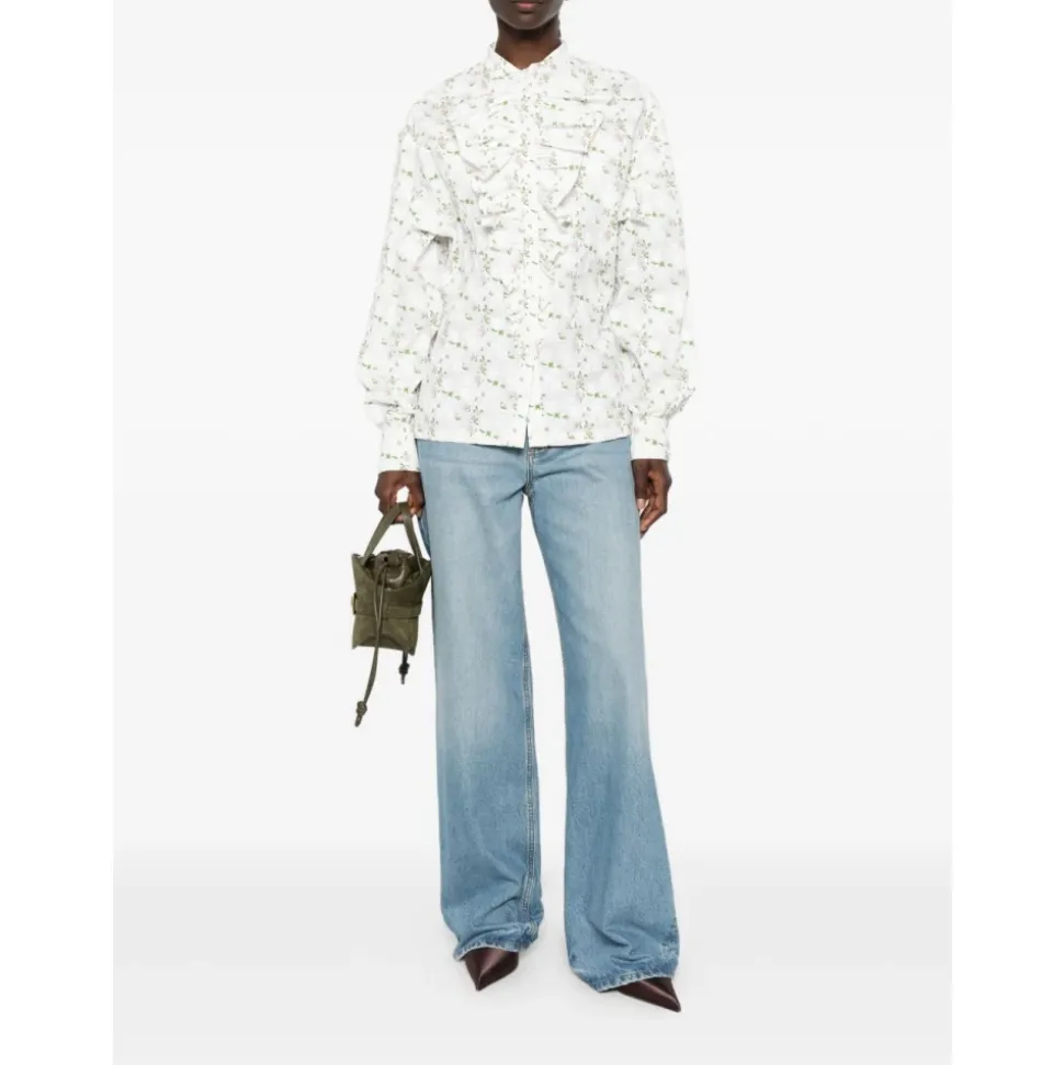 Blusa con cuello volante