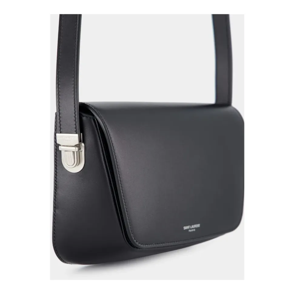 Bolso bandolera de cuero negro