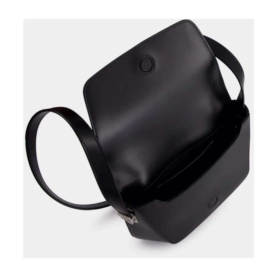 Bolso bandolera de cuero negro