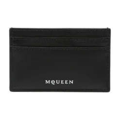 Bolso negro con estampado de logo y ranuras para tarjetas