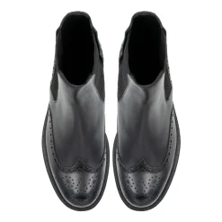 Bota con cordones