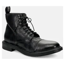 Bota con cordones Kurni