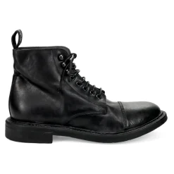 Bota con cordones Kurni