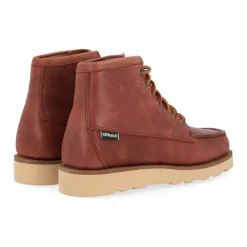 Bota de cuero liso con puntera mocasín