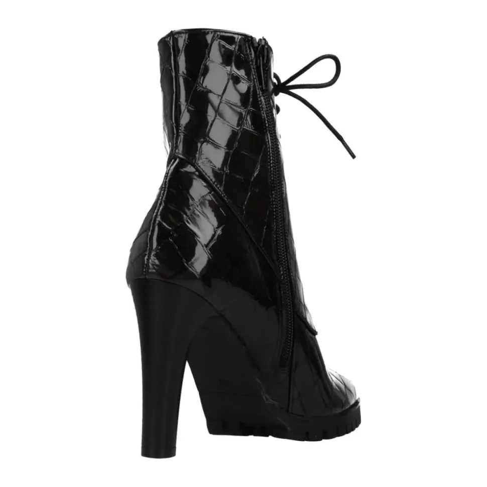 Bota de Tacón con Cordones