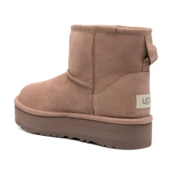 Botas Clásicas Mini con Plataforma