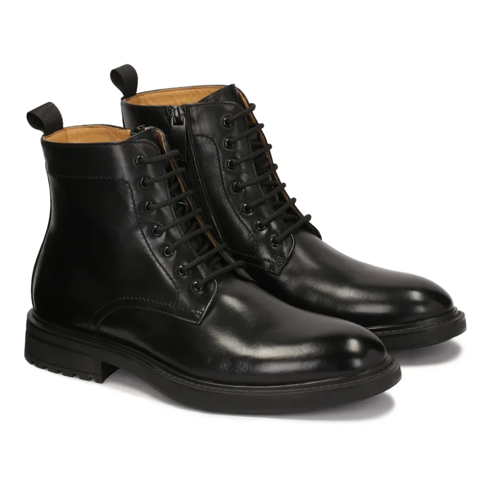 Botas clásicas negras de cuero liso