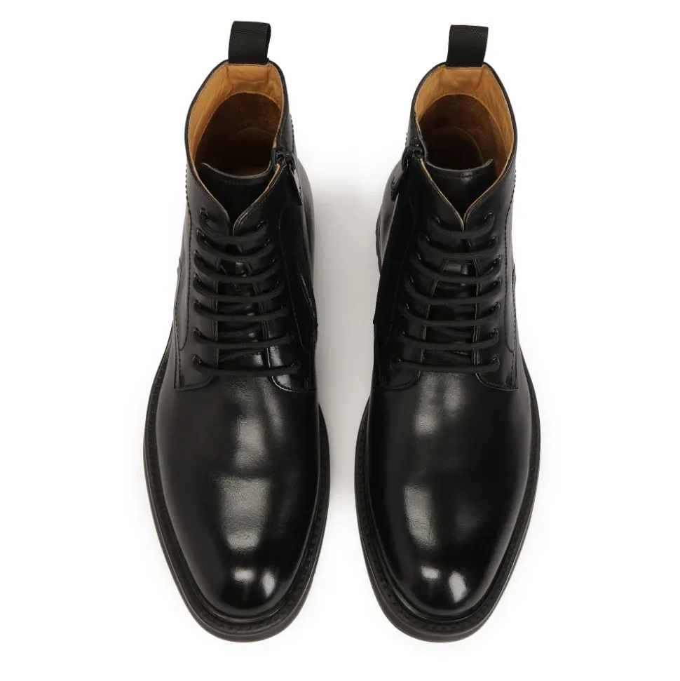 Botas clásicas negras de cuero liso