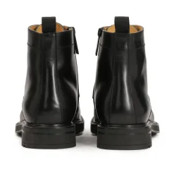 Botas clásicas negras de cuero liso