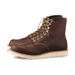 Botas con cordones