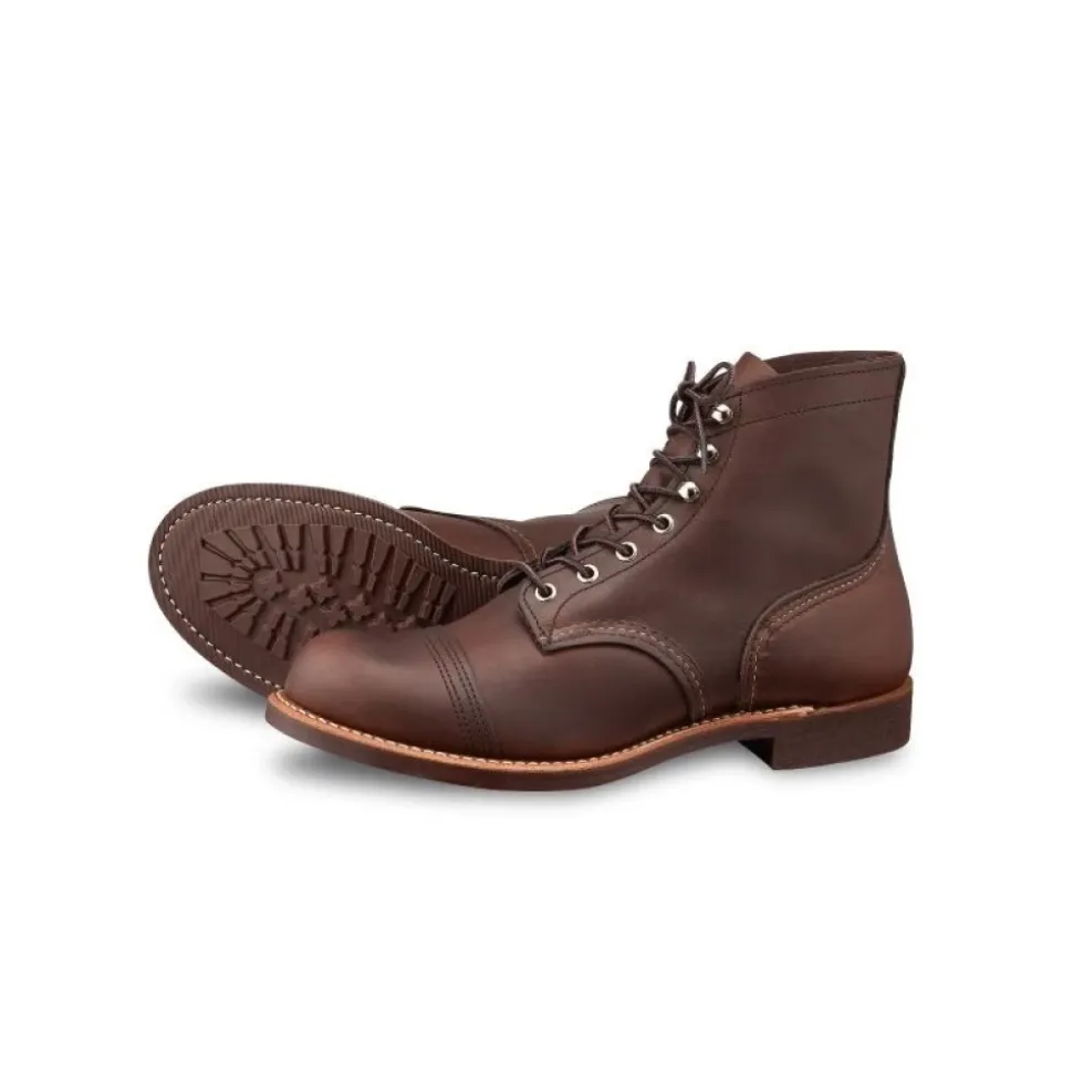 Botas con Cordones