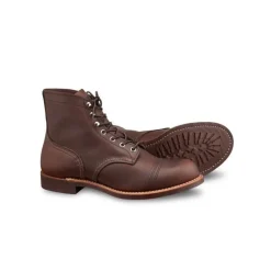 Botas con Cordones