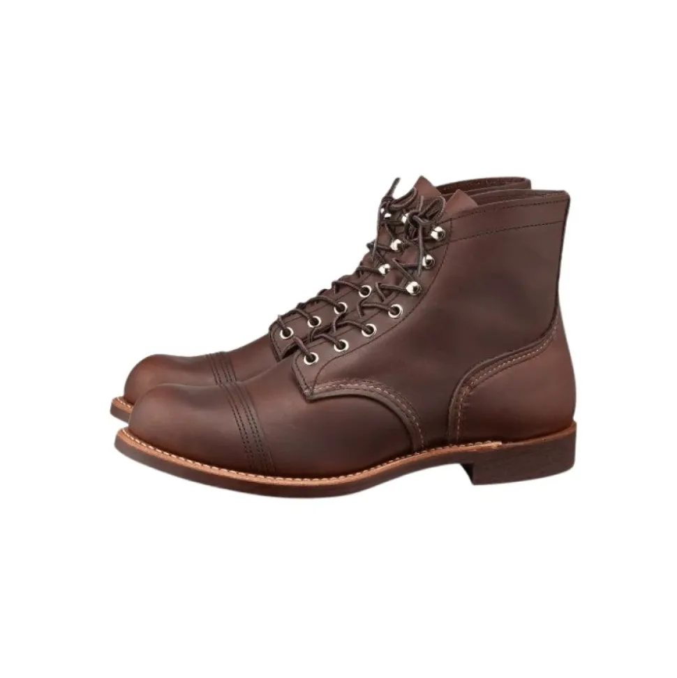 Botas con Cordones