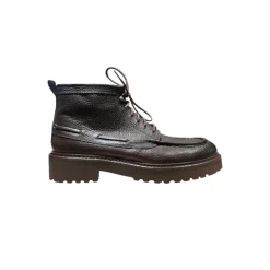 Botas con Cordones