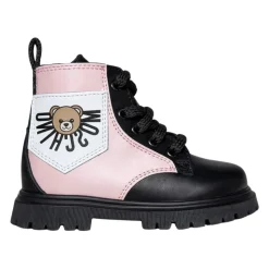 Botas con cordones y parche de oso de peluche