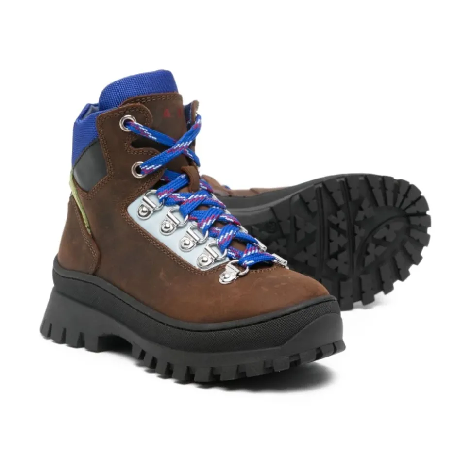 Botas con Cordones y Suela de Goma