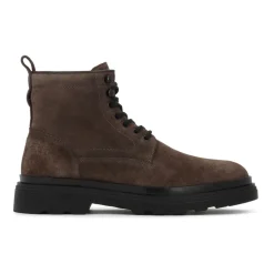 Botas de ante de color topo para hombre