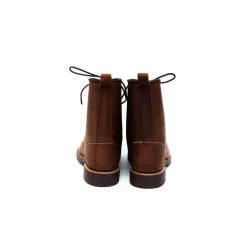 Botas de cuero resistentes y duraderas