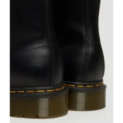 101 Botas Lisas - Clásicas Docs con Costuras Amarillas