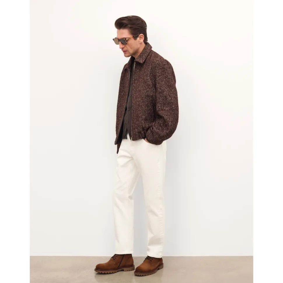 Botas marrones de hombre hechas de ante natural