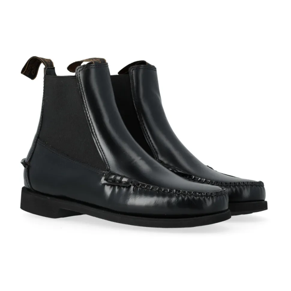 Botines negros de cuero con inserciones elásticas