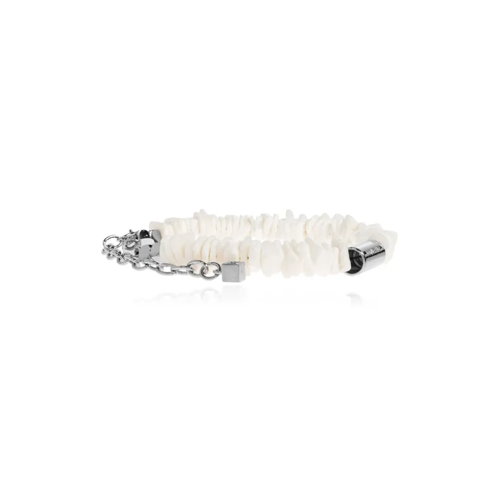 Brazalete con logo grabado