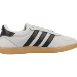 Breaknet Sleek Sneakers