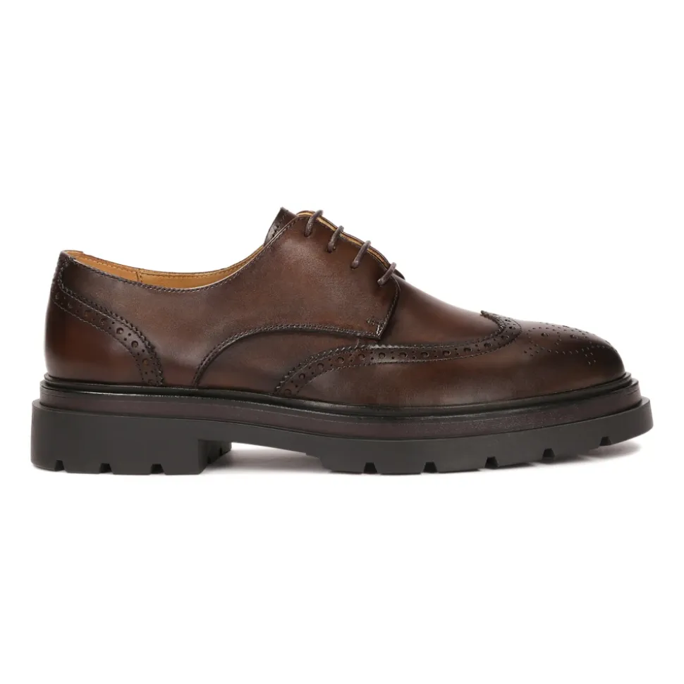 BROGUES marrones de estilo derby con adorno calado