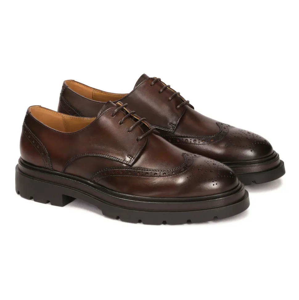 BROGUES marrones de estilo derby con adorno calado