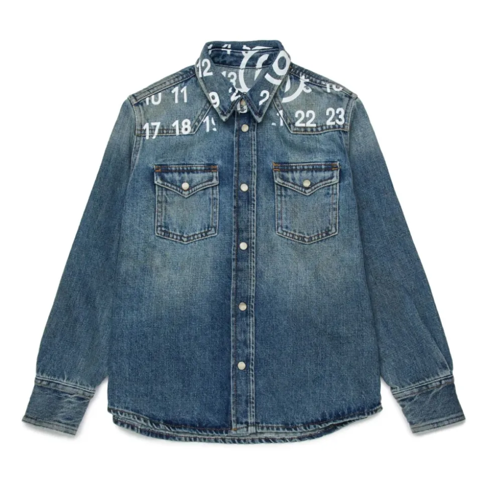 Camisa Abotonada con Estampado Gráfico