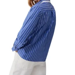 Camisa a Rayas con Detalles de Cuello Adornado