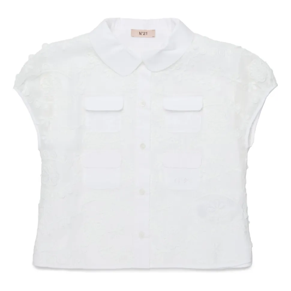 Camisa con Aplicaciones Florales y Cuatro Bolsillos