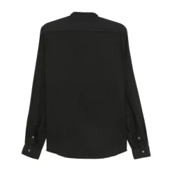 Camisa con cuello mandarín deshilachado
