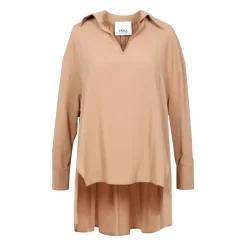 Camisa de cuello ancho en V