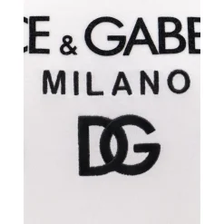 Camiseta con bordado
