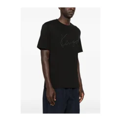 Camiseta con Bordado Signature