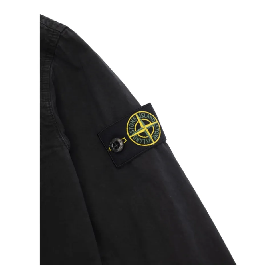 Camiseta con Cremallera y Parche del Logo