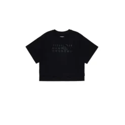 Camiseta con detalle de pedrería
