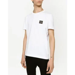 Camiseta con etiqueta de marca