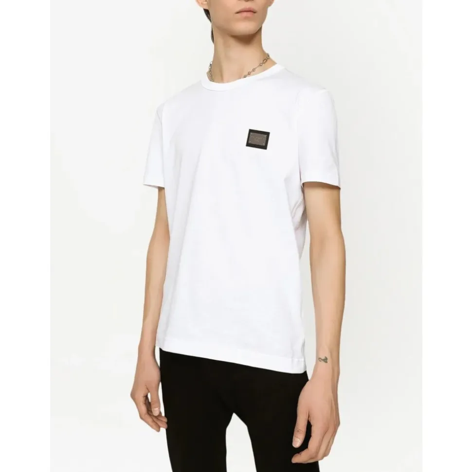 Camiseta con etiqueta de marca