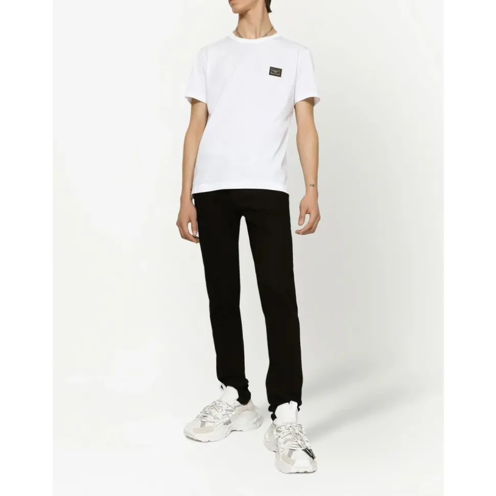 Camiseta con etiqueta de marca