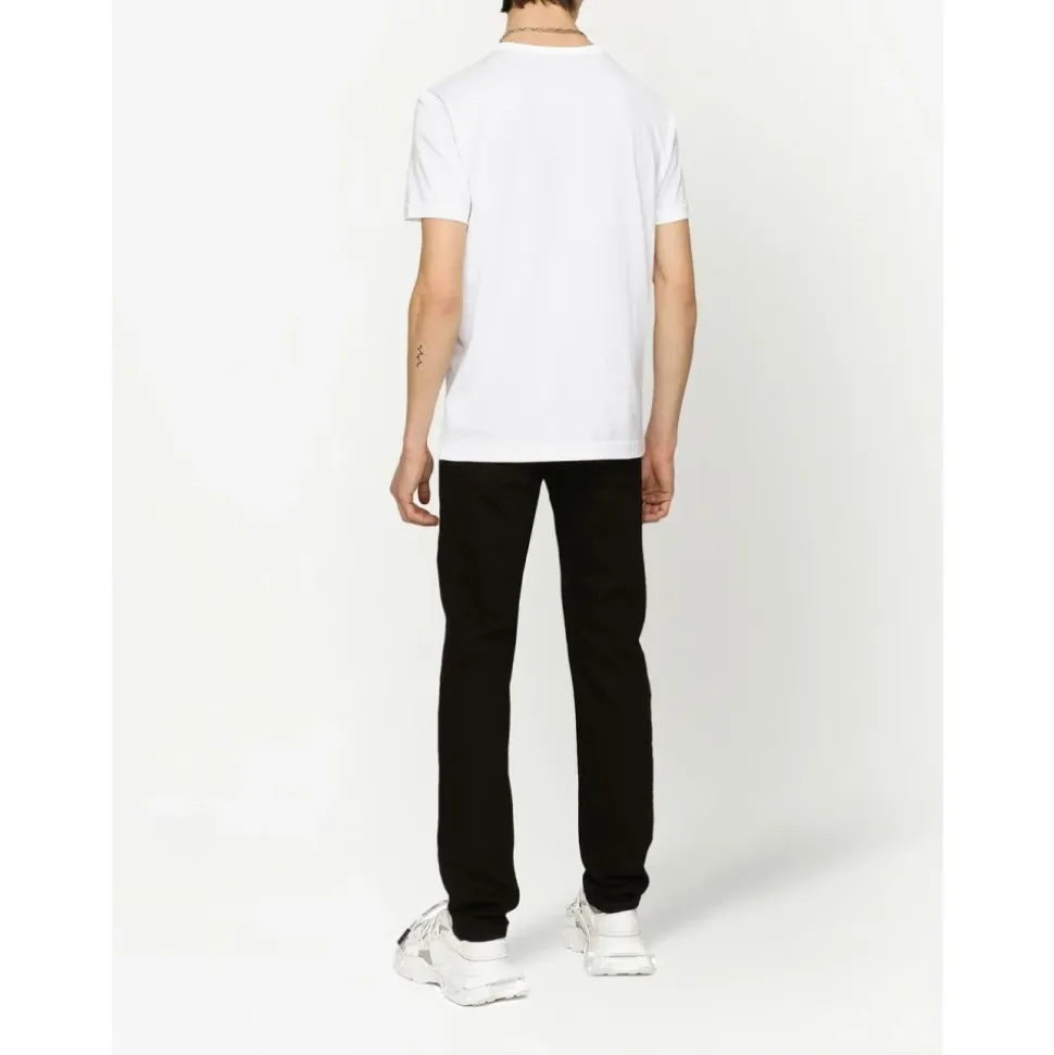 Camiseta con etiqueta de marca