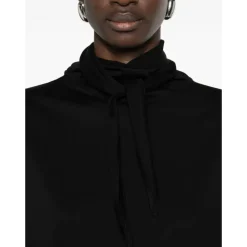 Camiseta con Foulard