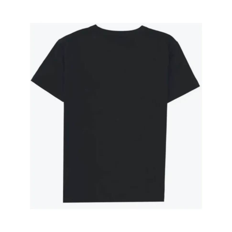 Camiseta con hilo de diamantes